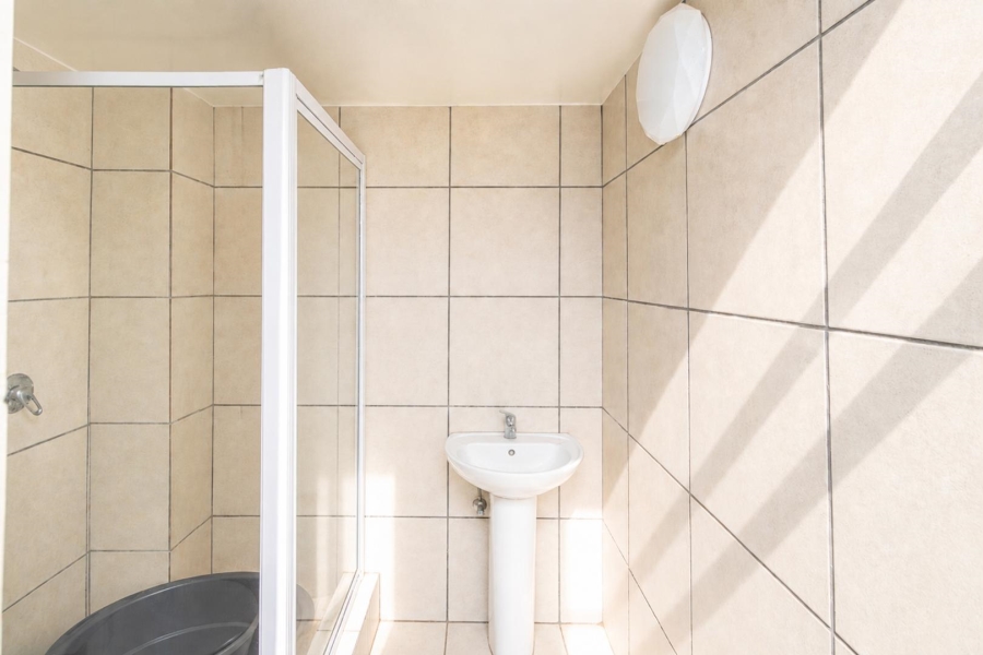 6 Bedroom Property for Sale in Birdwood Estate North West